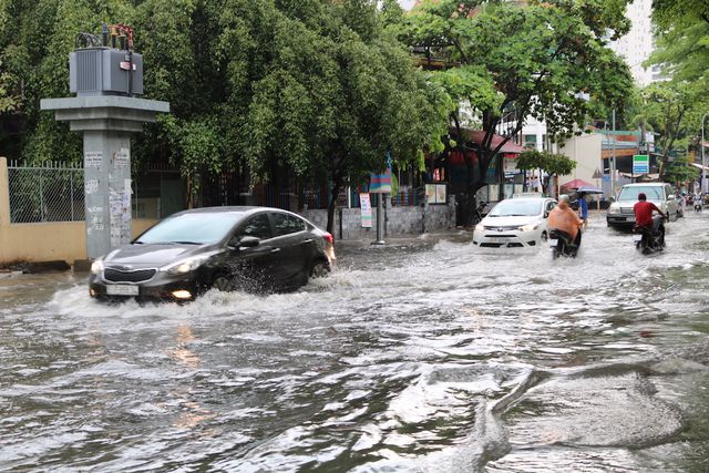 TPHCM:[-]Dự[-]án[-]chống[-]ngập[-]10.000[-]tỷ:[-]Có[-]thể[-]hết[-]ngập,[-]có[-]thể...[-]không!